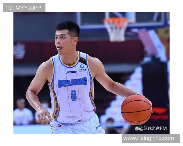 方硕的篮球之路：从青涩少年到赛场明星的成长历程与心路历程