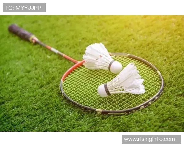 武汉羽毛球队灵活性探讨：如何在竞技中提升战术应变能力与团队协作